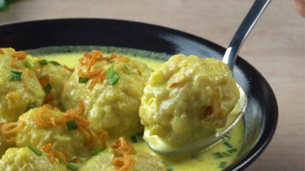 Kulineran ke Palembang? Ini 7 Makanan Khas yang Wajib Kamu Cicipi!