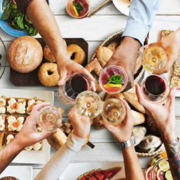 Kulineran ke Solo? Jangan Lewatkan Makanan Legendaris yang Satu Ini!