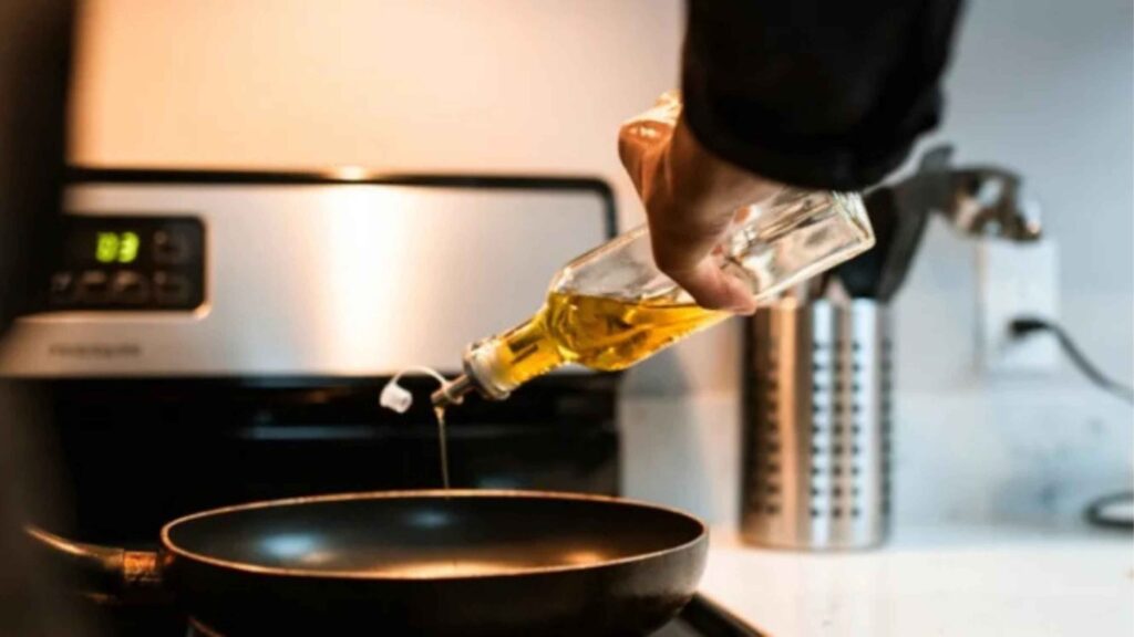 Mau Gorengan Tetap Renyah? Ini Trik Rahasia dari Dapur Profesional!