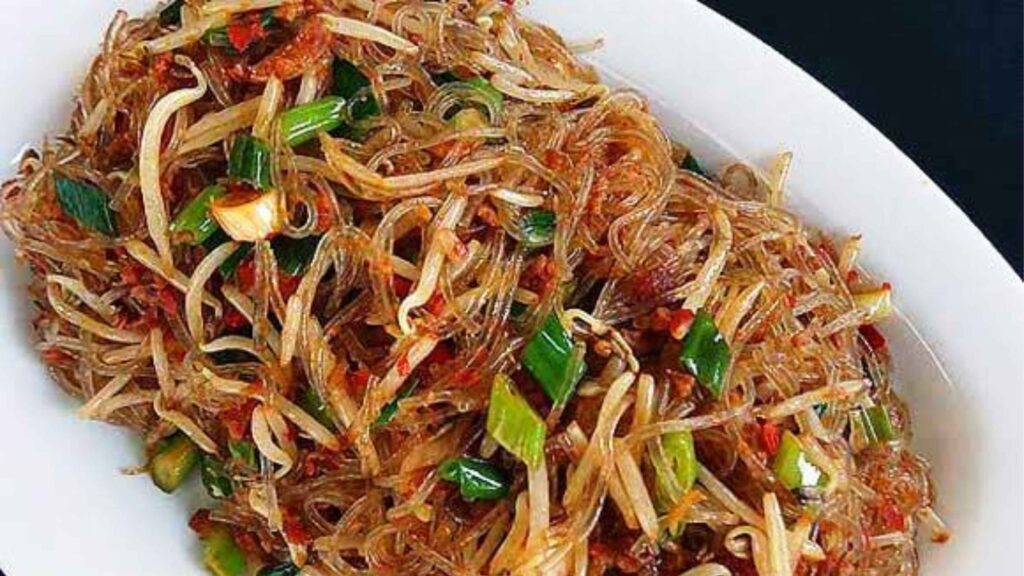 Wisata Kuliner Riau: Dari Gulai Ikan Patin Sampai Mie Sagu Legendaris