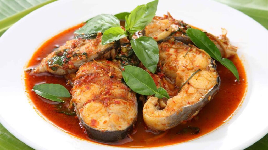 Wisata Kuliner Riau: Dari Gulai Ikan Patin Sampai Mie Sagu Legendaris